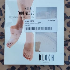 Never worn dancer foot glove